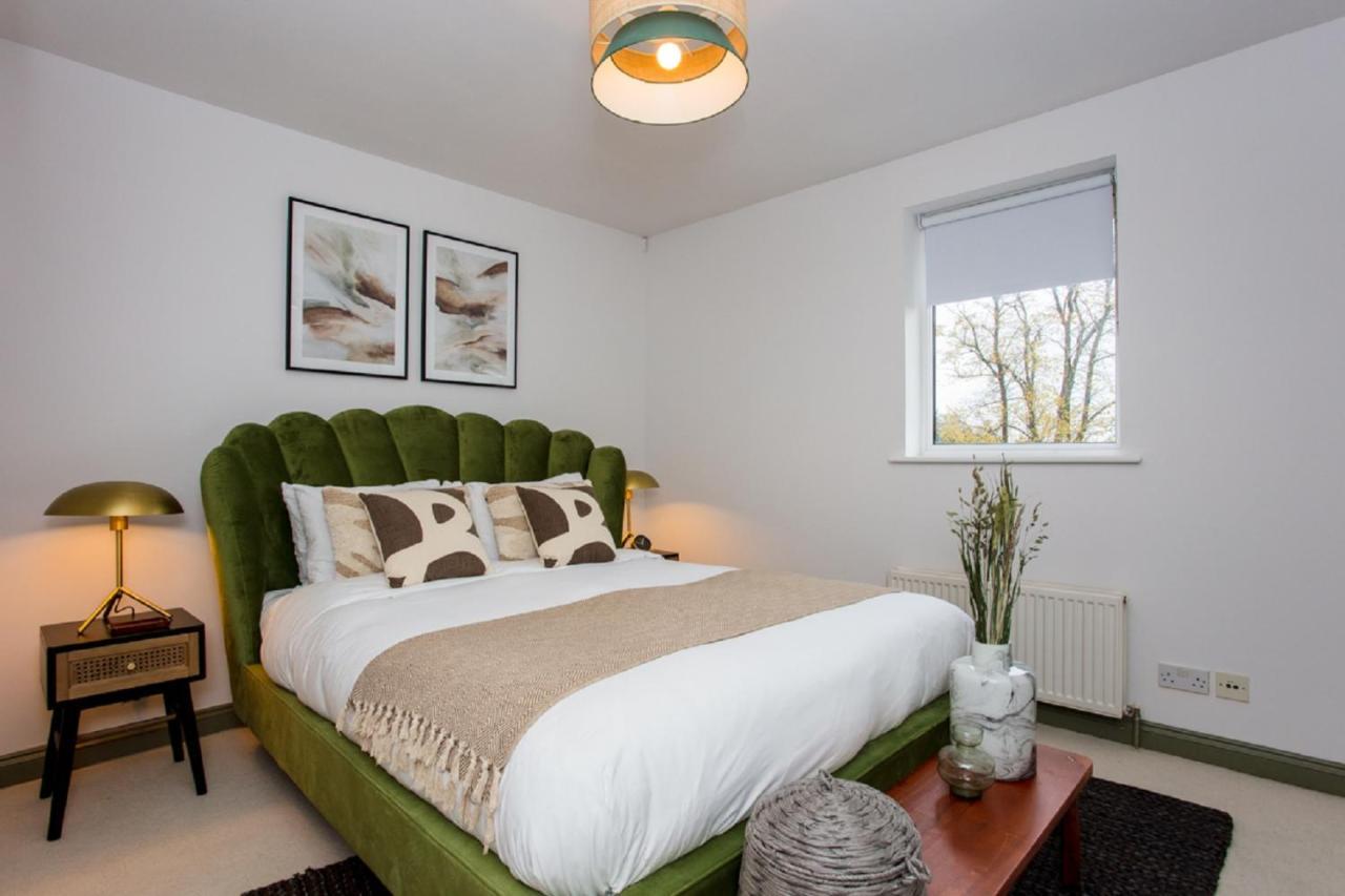 The Sparkford Gardens - Lovely 2Bdr With Balcony London Exterior photo