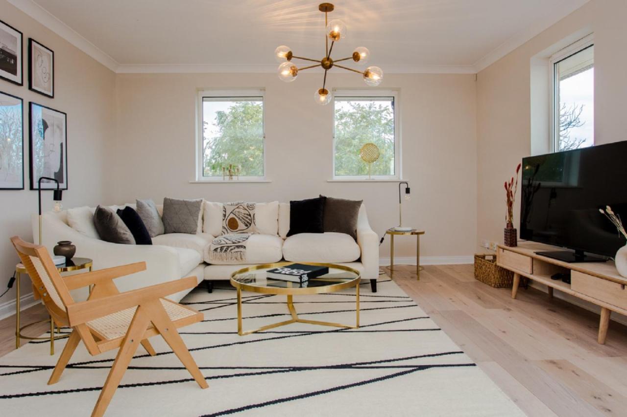 The Sparkford Gardens - Lovely 2Bdr With Balcony London Exterior photo
