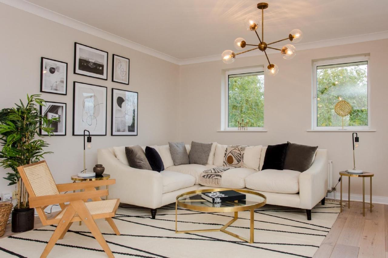 The Sparkford Gardens - Lovely 2Bdr With Balcony London Exterior photo