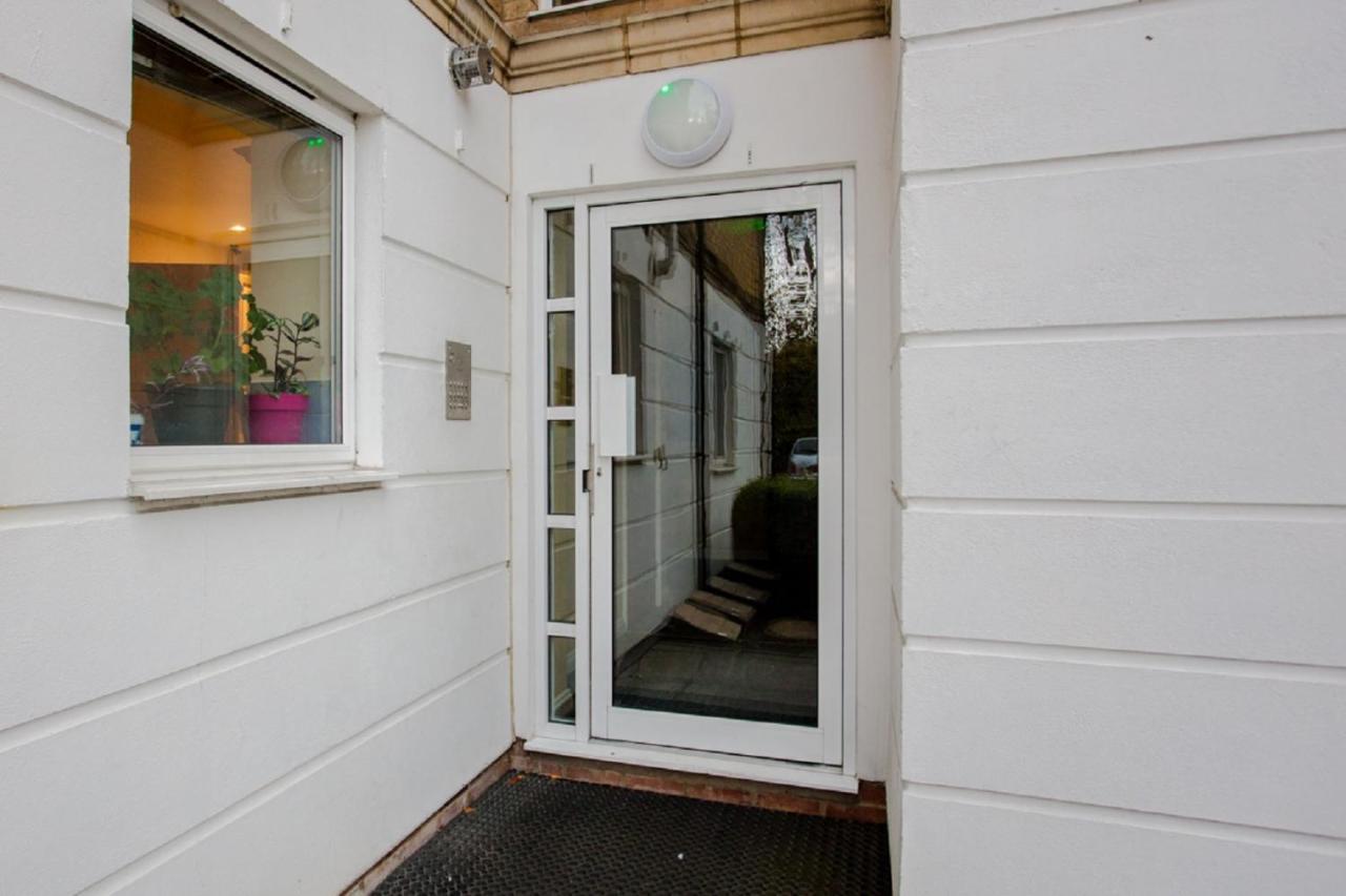 The Sparkford Gardens - Lovely 2Bdr With Balcony London Exterior photo