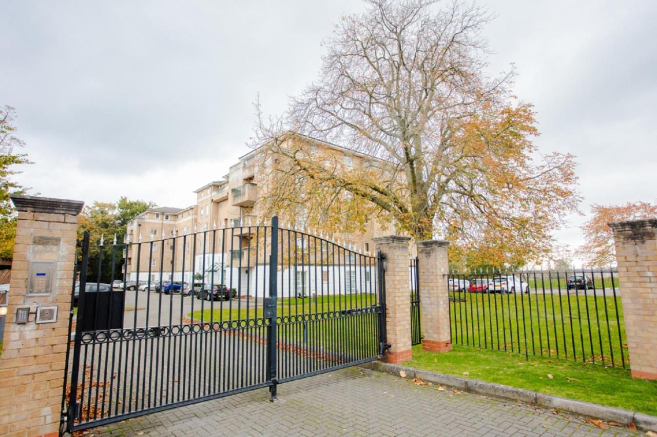 The Sparkford Gardens - Lovely 2Bdr With Balcony London Exterior photo